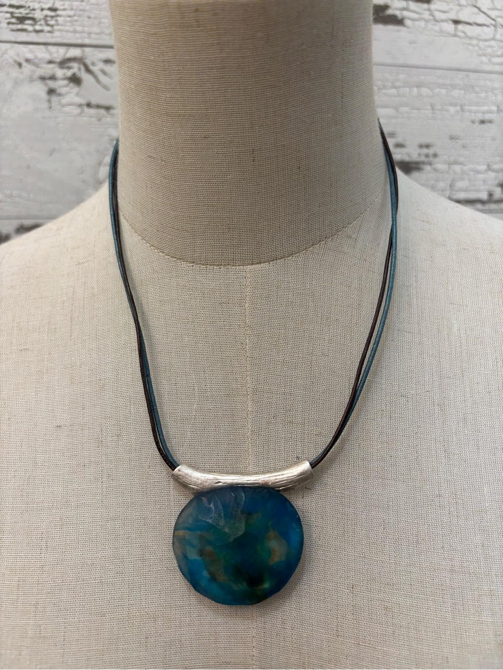Chico's Turquoise and Navy Round Resin Pendant Necklace